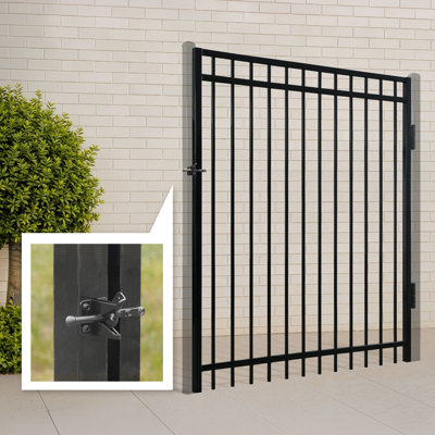 Heavy Duty Flat Top Fence Gate, 6FT Height x 5FT Width Outdoor Fence Gate, Outdoor Anti-Rust Metal Steel Gate for Fencing Barrier, Decorative Garden Gate with Gate Lock