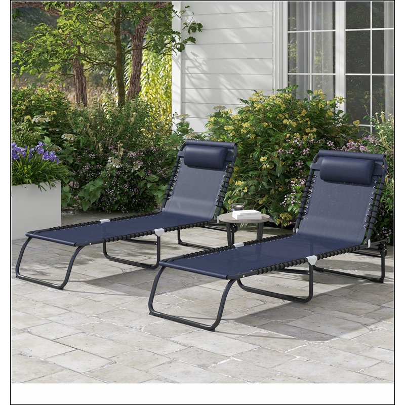 Ensemble de 2 chaises longues pliantes Outsunny, chaise longue de bronzage, chaise longue d'extérieur avec dossier inclinable, coussin, siège respirant en filet et en élastique pour la plage