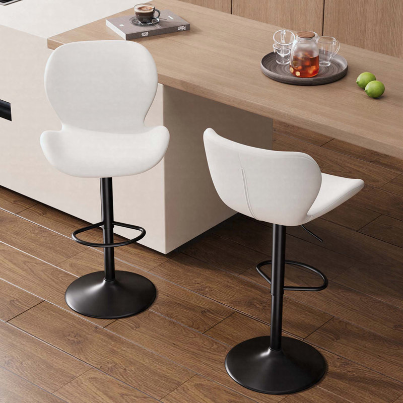 Ensemble de 2 tabourets de bar pivotants réglables en cuir synthétique avec dossier et repose-pieds 22,2 à 31 po, Blanc