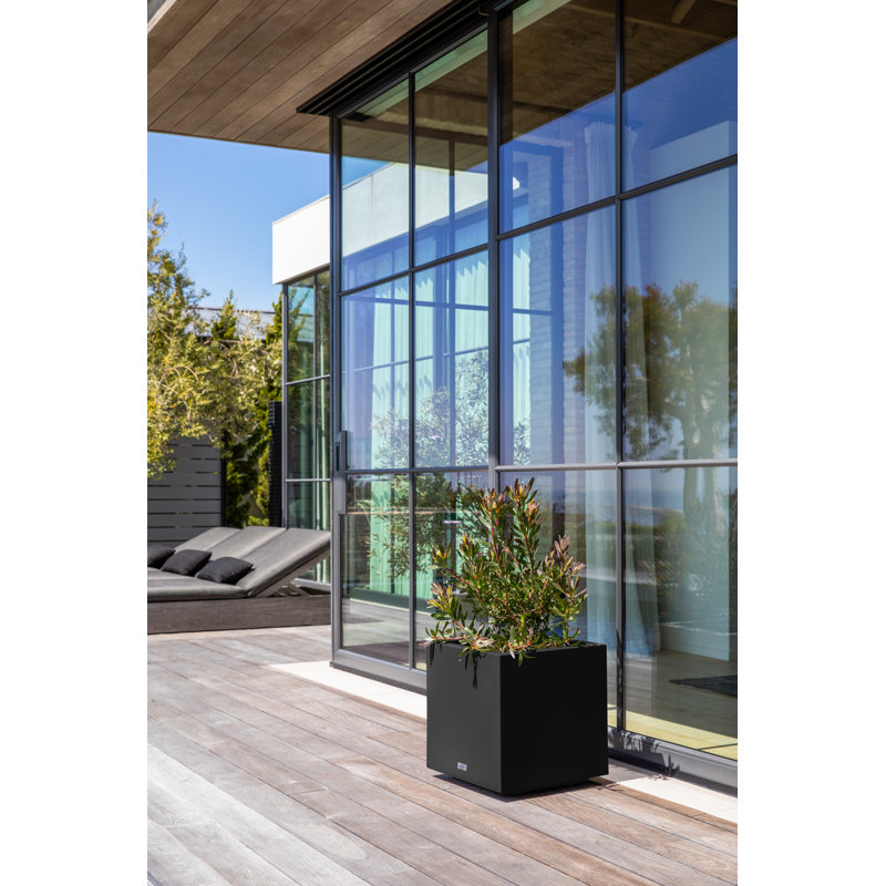 Veradek Black Recycled Plastic Cube Planter 18"