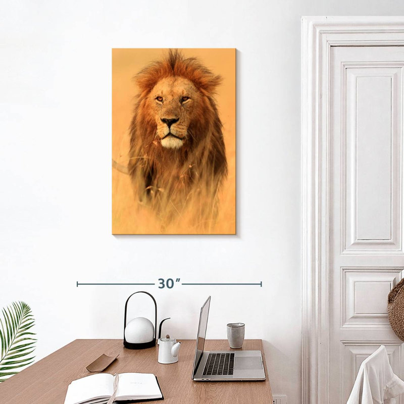 Brampt Watchful Savannah Lion, 30" H x 20" W