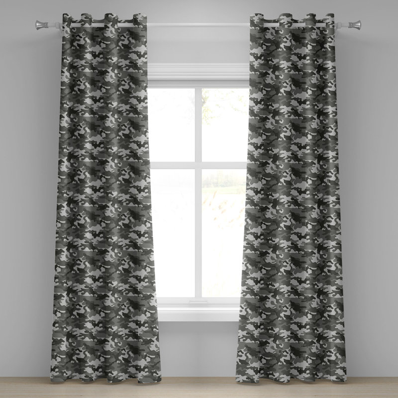 Rideau à œillets à 2 panneaux East Urban Home Camouflage, L 50 po x L 108 po
