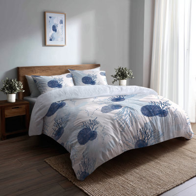 Coastal Bedding Set Of 3 - Abstract Beach Shellfish Duvet Cover And Throw Pillow Set