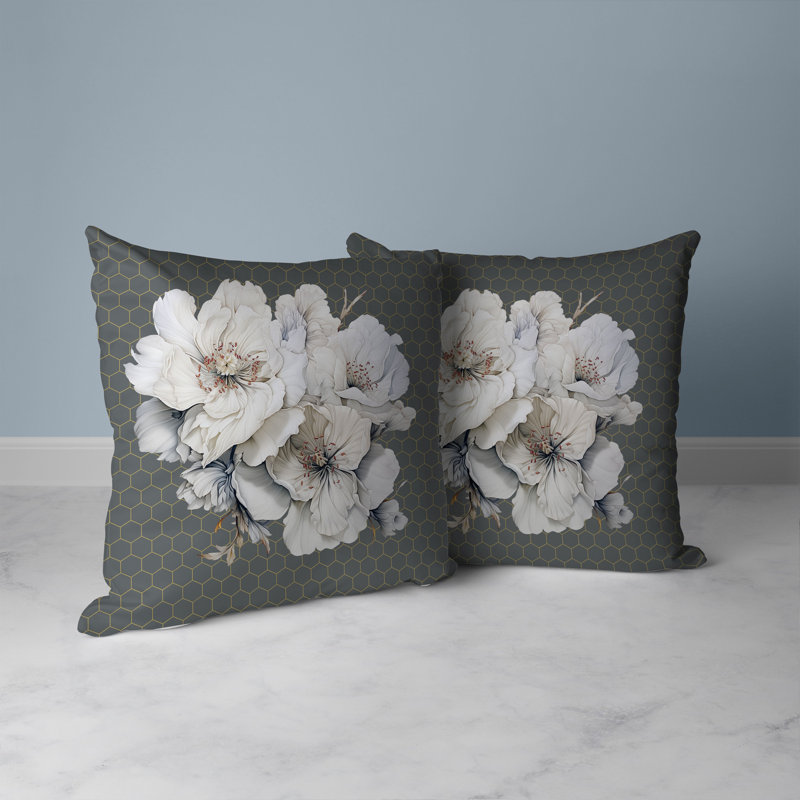 Coussin décoratif intérieur / extérieur Magnolia Majesty, H 18 po x l 18 po, Blanc / multicolore / gris