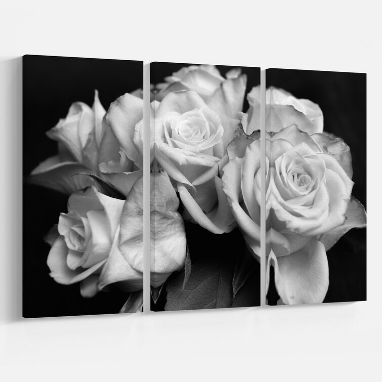 House of Hampton® Bunch Of Roses Black And White On Canvas Pieces by  Designart Print  Reviews Wayfair