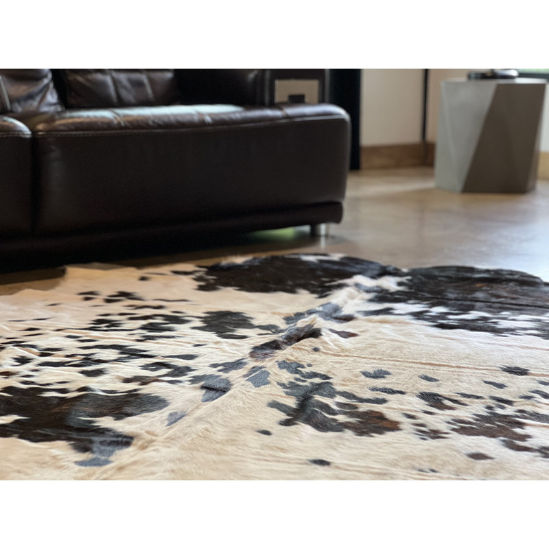 Tapis en peau de vache naturelle Altonya