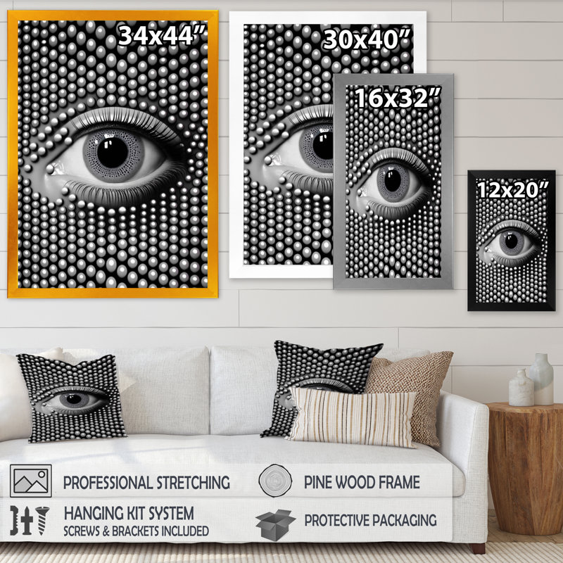 Adish Eye In Circular Infinity I - reproduction sur toile, Encadrement doré, L 16 po x H 32 po