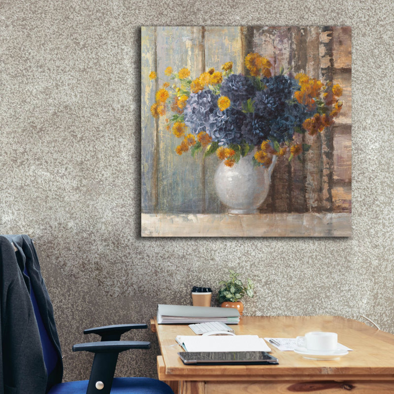«Fall Dahlia Bouquet C Blue» par Danhui Nai, art mural sur toile, H 37 po x l 37 po