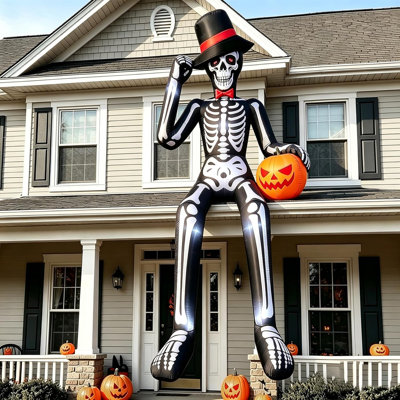 Squelette géant de 12 pi d'Halloween gonflable assis avec citrouille, décorations d'extérieur d'Halloween avec DEL intégrées, gonflage rapide pour la cour, le toit, le balcon, la pelouse, la chair de poule