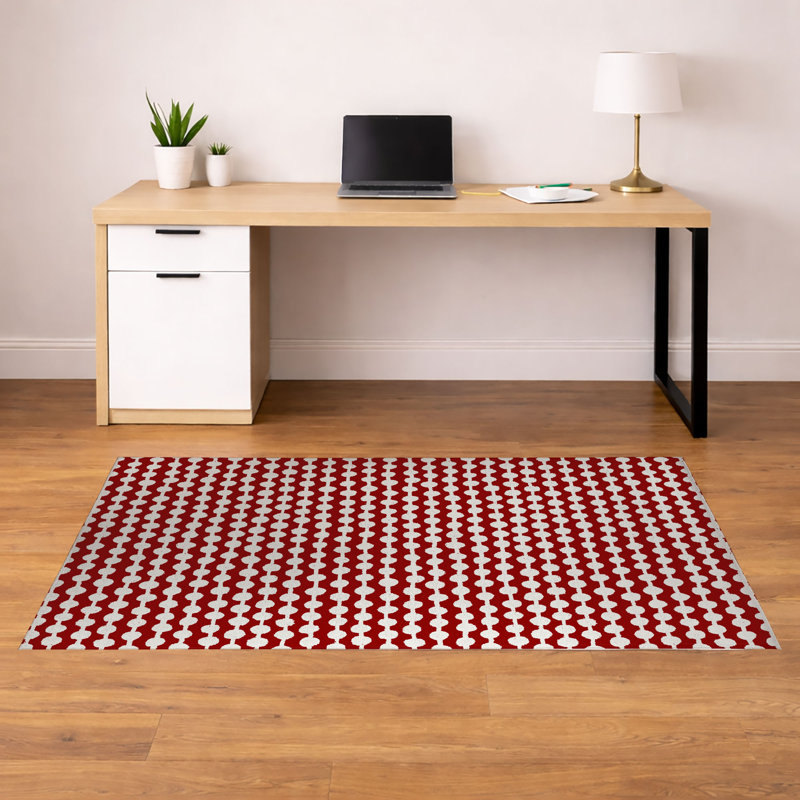 Tapis de bureau léger à pois, L 36 po x P 24 po, Rouge canneberge