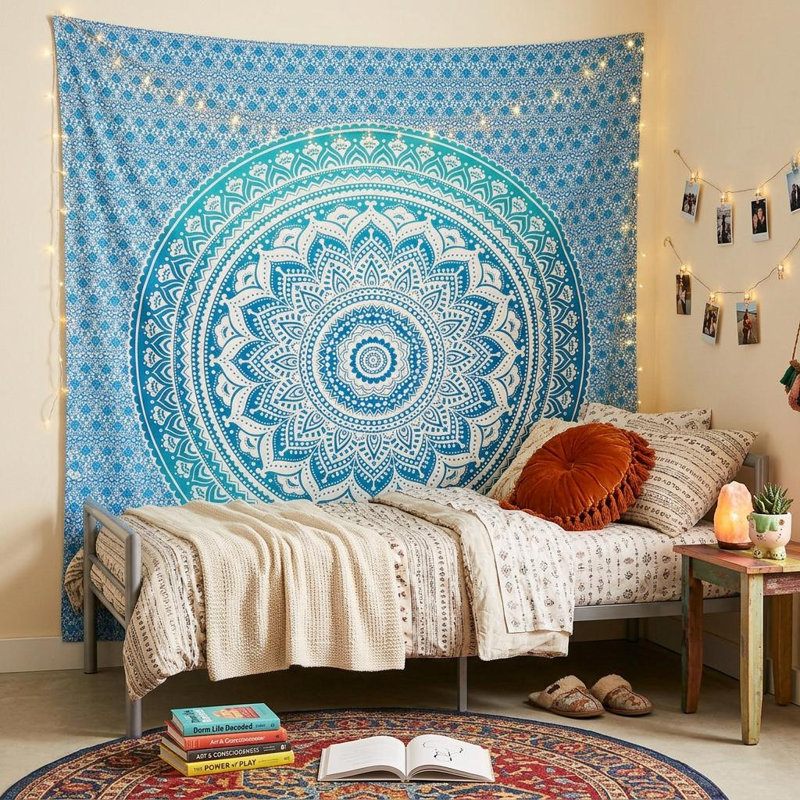 Tapisserie 92 po x 84 po Mandala