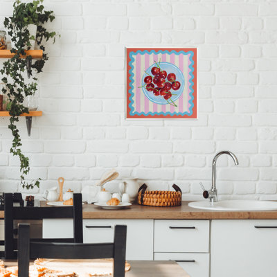 Plaque murale cerises rouges sur rayures roses, design par Rachael Reese