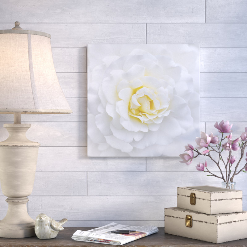 «White Rose», reproduction, H 14 po x l 14 po x P 2 po, Toile tendue