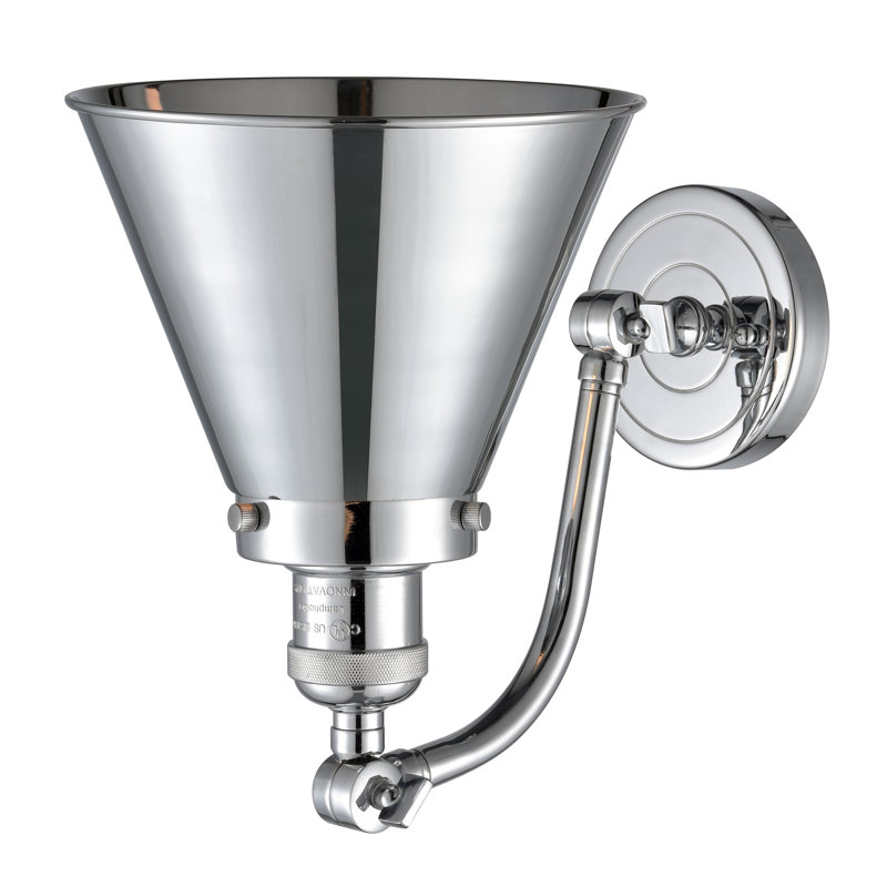 Applique murale en acier Donovan, Ampoule incandescente rétro de 60 watts, Chrome poli, Chrome poli