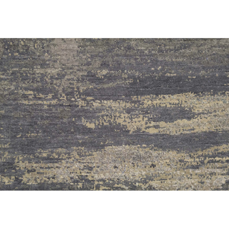 Hand-Knotted High-Quality Gray Area Rug