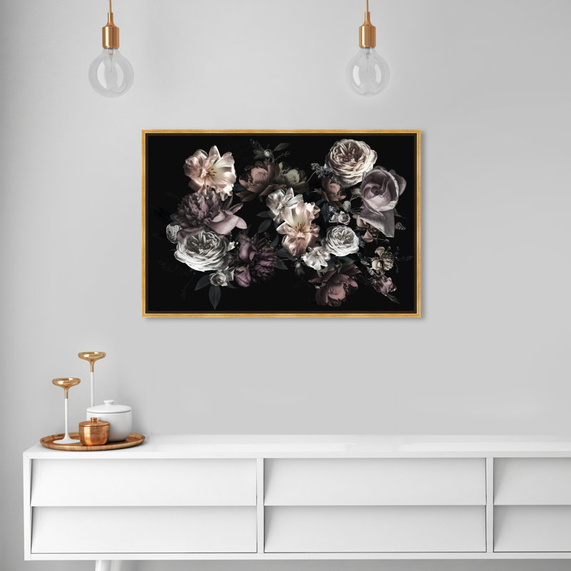 Wedding Blooms Florals - impression d'art graphique, H 24 po x l 36 po x 1,5 po, Toile encadrée d'or