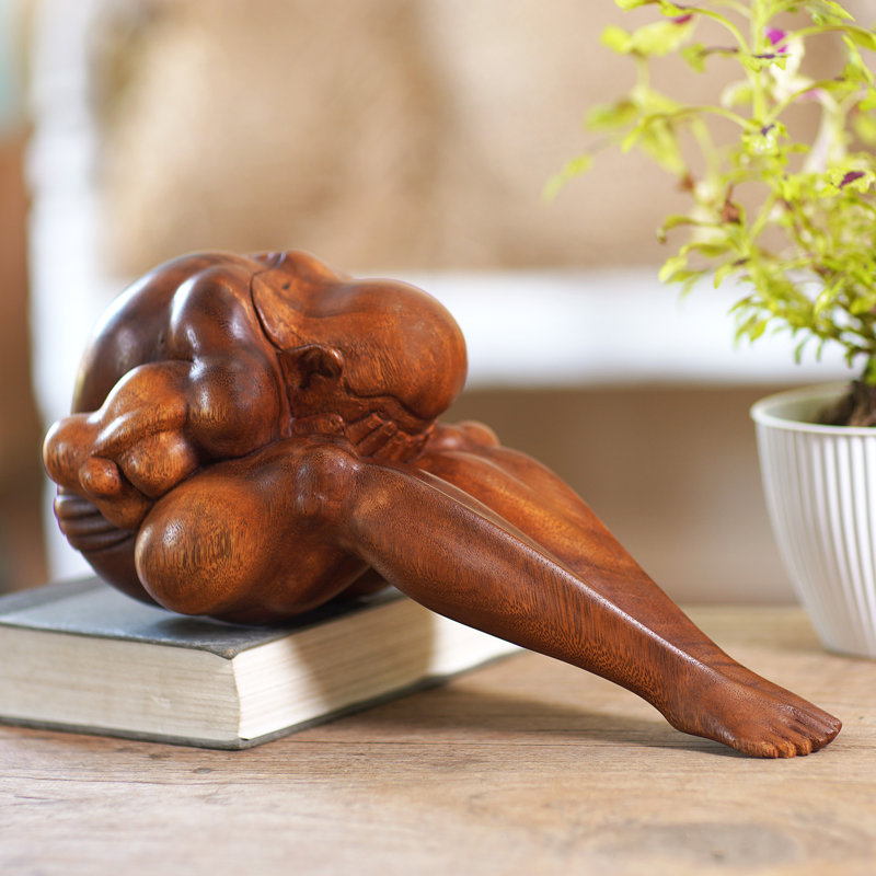 Sculpture en bois faite à la main