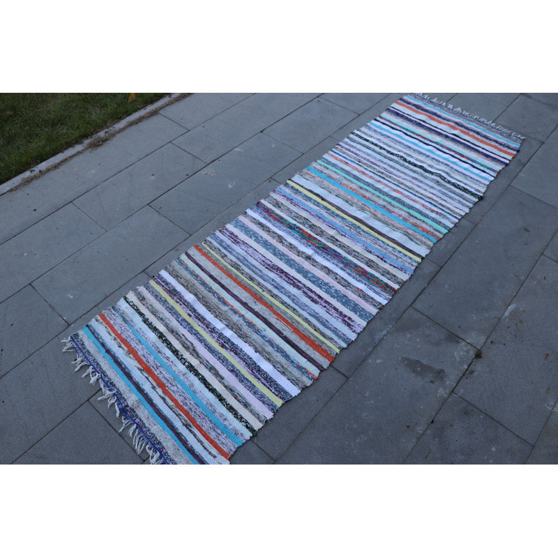Tapis de couloir turc rayé coloré à la main avec un design multicolore vibrant idéal pour la décoration bohémienne