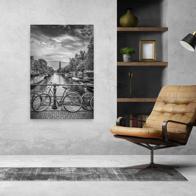 Amsterdam, pont de bicyclette sur le canal, architecture contemporaine abstraite, impression d'art mural