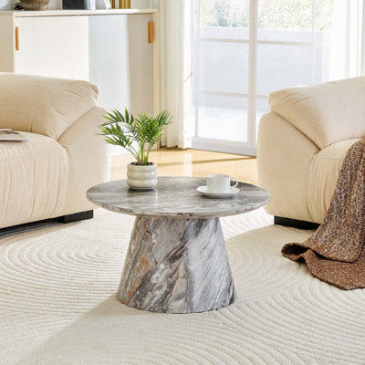 Table basse 23,6 po en bois aggloméré à grain de bois - H 13,8 po, surface en placage texturé, conception peu encombrante pour les appartements ou les dortoirs