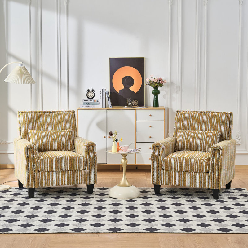 Chaise d'appoint avec accoudoirs et garniture cloutée, Jaune