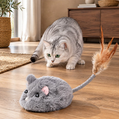 En gris, ce jouet pour chat à déplacement de souris automatique ajoute une queue à poils pour les jeux de chasse en salle et les activités anti-ennui.