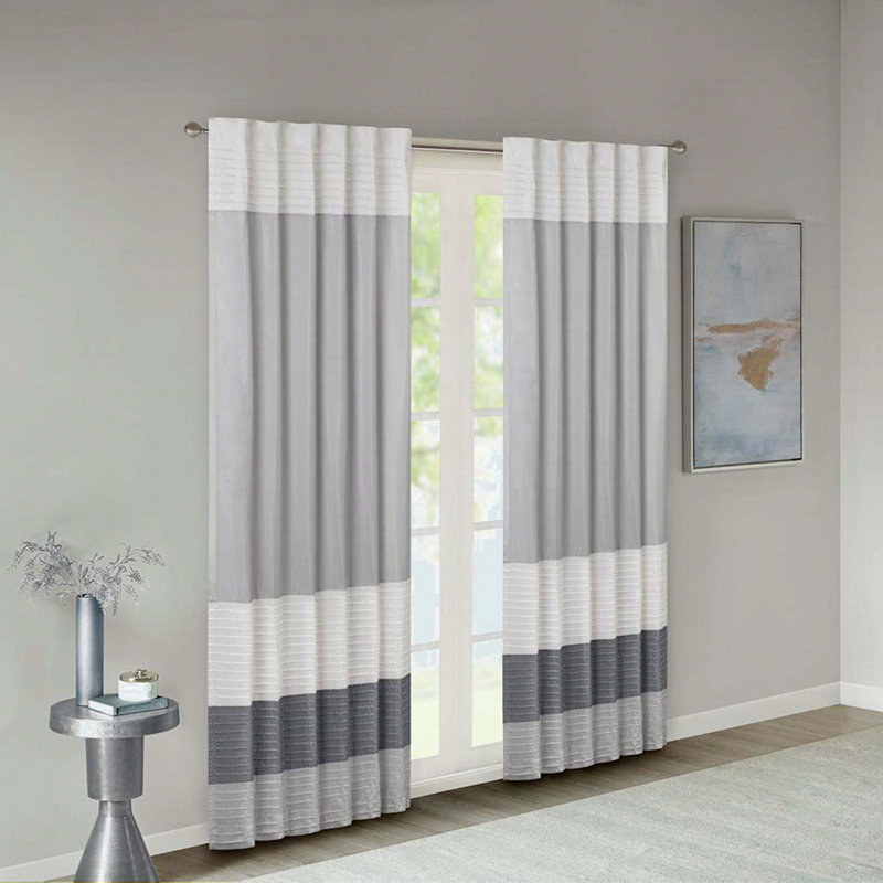 Rideau occultant en polyester Lamaar, Gris / Blanc