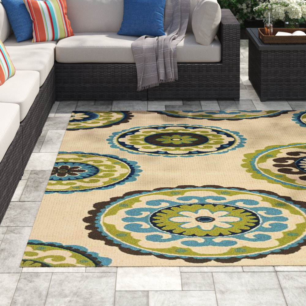 Lark Manor™ Riordan Floral Beige/Green Indoor/Outdoor Area Rug ...