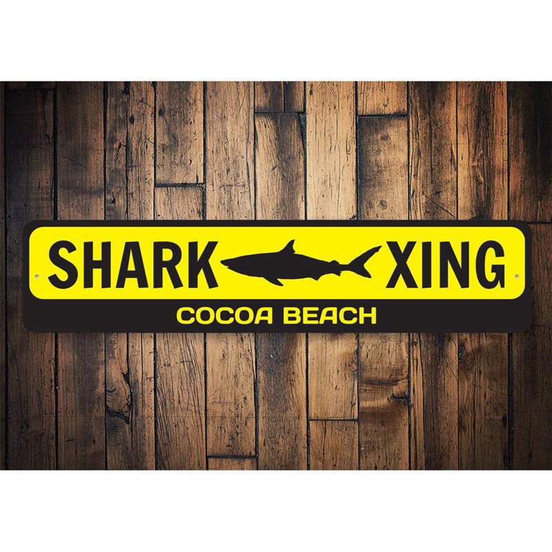 Plaque en aluminium Shark Crossing, H 4 po x l 18 po x P 0,04 po