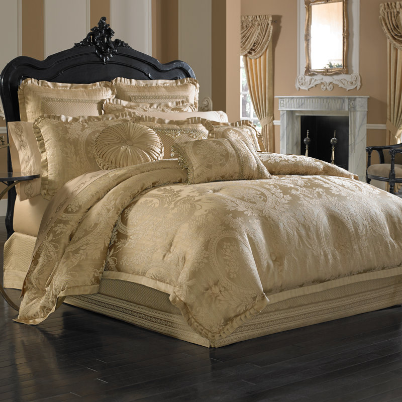 King Gold Reversible Comforter Set with Pleated Corners