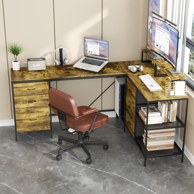 Bureau en L 114 po avec concentrateur électrique, bureau de jeu industriel - 6 tiroirs, support pour écran amovible, bureau à domicile brun rustique
