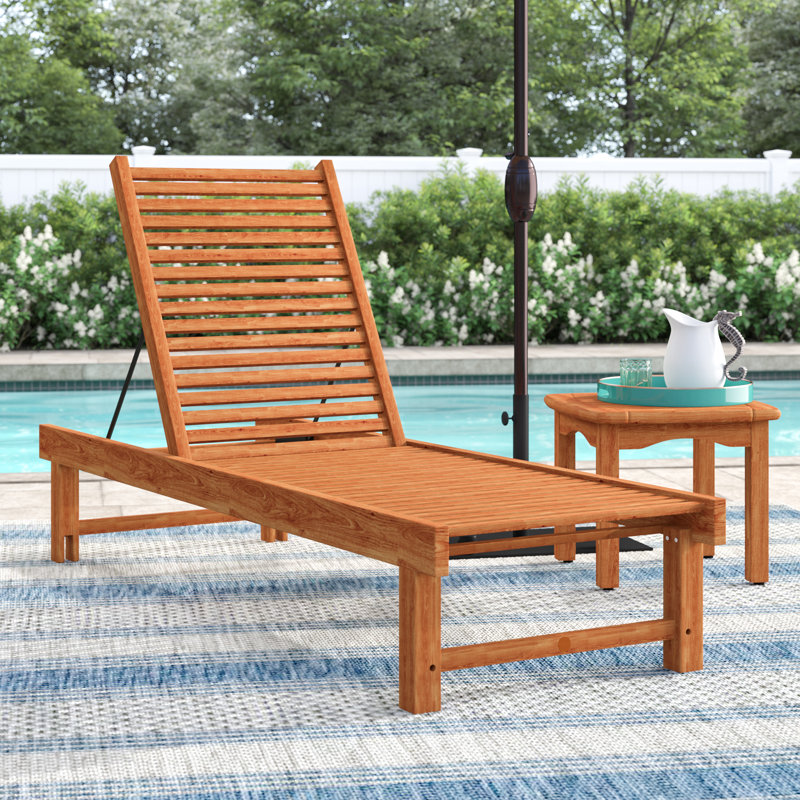 Chaise longue inclinable en teck avec table Arnoult