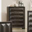 Mobilier de chambre à coucher style transitionnel 1 pièce avec pieds biseautés en métal et 5 tiroirs en queue d'aronde avec finition espresso