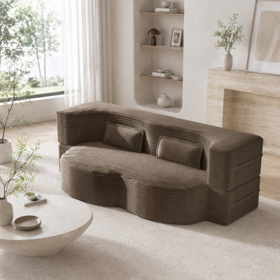 Canapé moderne avec 2 coussins