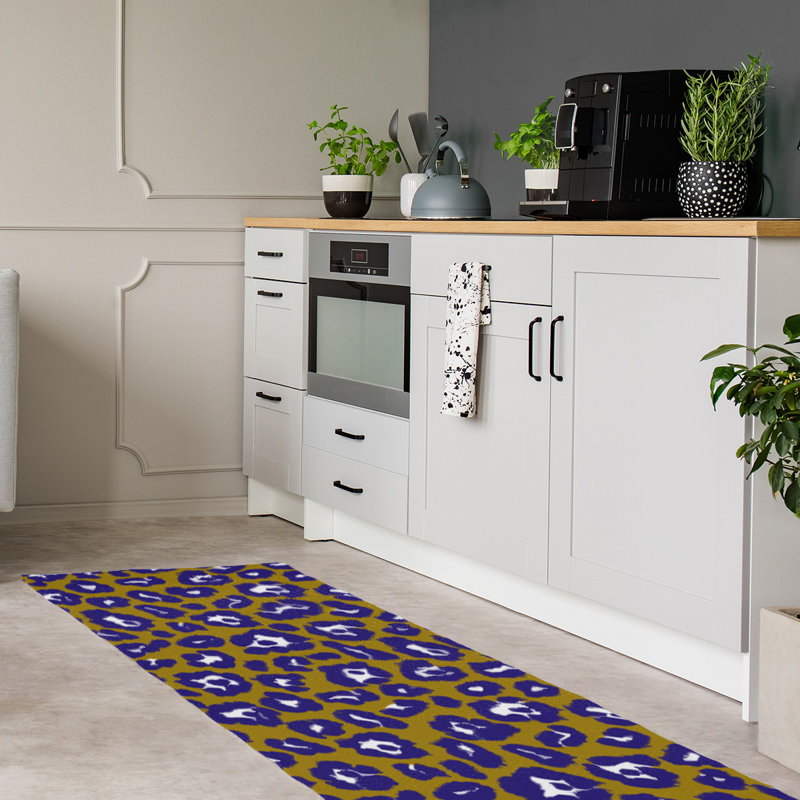 Animal Print Indoor Rug, Runner 2'6" x 8'