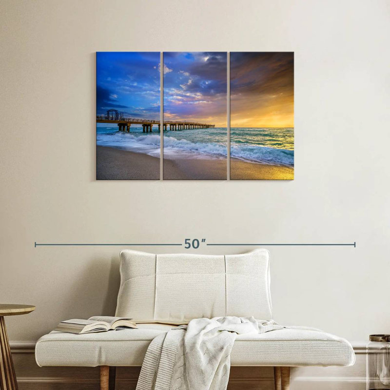 Nicci Powerful Sunrise Pier Miami SOFL, H 24 po x l 38 po