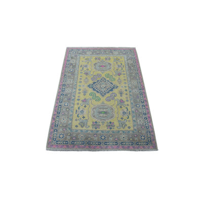 Tapis oriental rectangulaire en laine jaune noué à la main 3 pi 3 po x 4 pi 8 po - MOA10255407