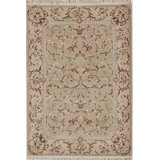 Floral Area Rug in Beige/Brown