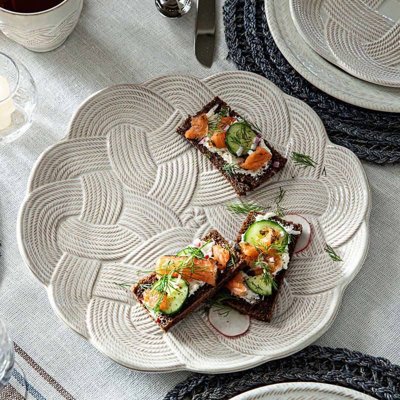 Le Panier Mystic Knot Charger/Platter, Whitewash