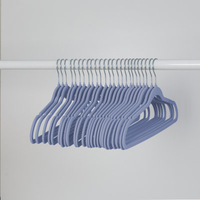 Cintre standard Wayfair Basics® Petrone