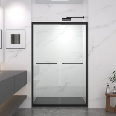 Enceinte de douche coulissante double réglable 44 à 48 po avec verre trempé, cadre en aluminium, poignée comme porte-serviettes, conception imperméable pour la largeur de la salle de bain et quincaillerie noire