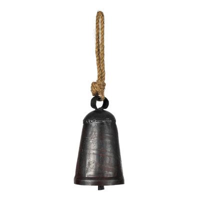 Ornement en forme de cloche campagnarde matte de 6 po Vickerman sur corde de jute. Comprend 2 pièces par sac.