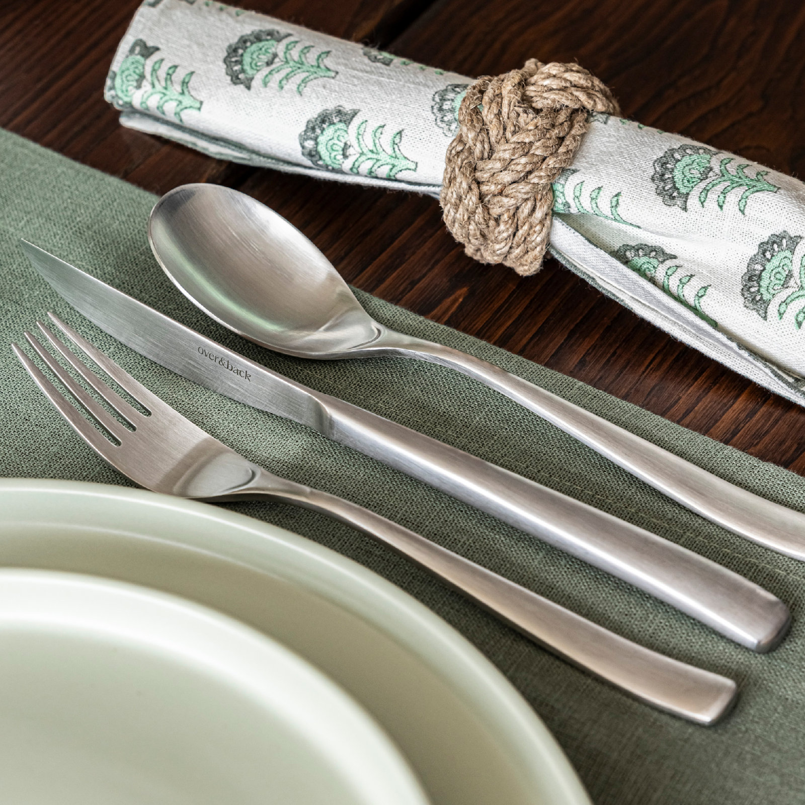Curved Flatware Set - Service for 4, Stainless Steel