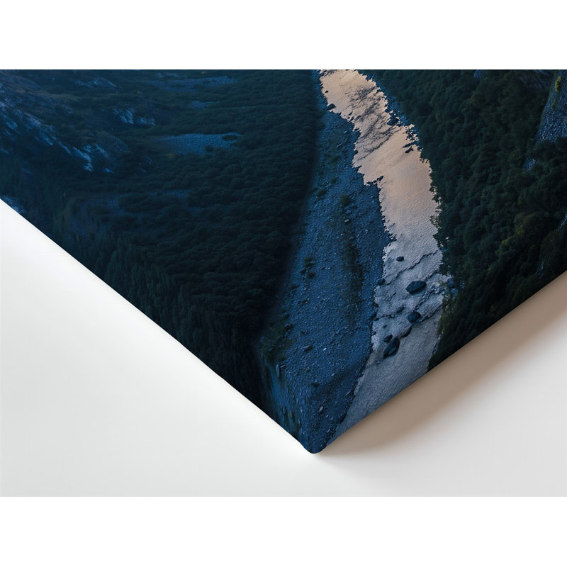 Toile, "Un paysage à couper le souffle à l'aube", art mural sur une rivière étroite, H 12 po x l 9 po