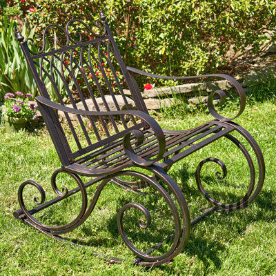 Chaise berçante d'extérieur en métal Dominy