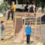 Ensemble de glissade, jeu d'escalade, mur d'escalade, barres à singes, balançoire en bois de style Waldorf et Montessori.