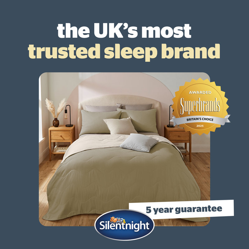 Silentnight Summer Breeze Duvet And Pillowcase Set, 2.5 Tog, Lightweight and Cool, Super King, Olive/Cream