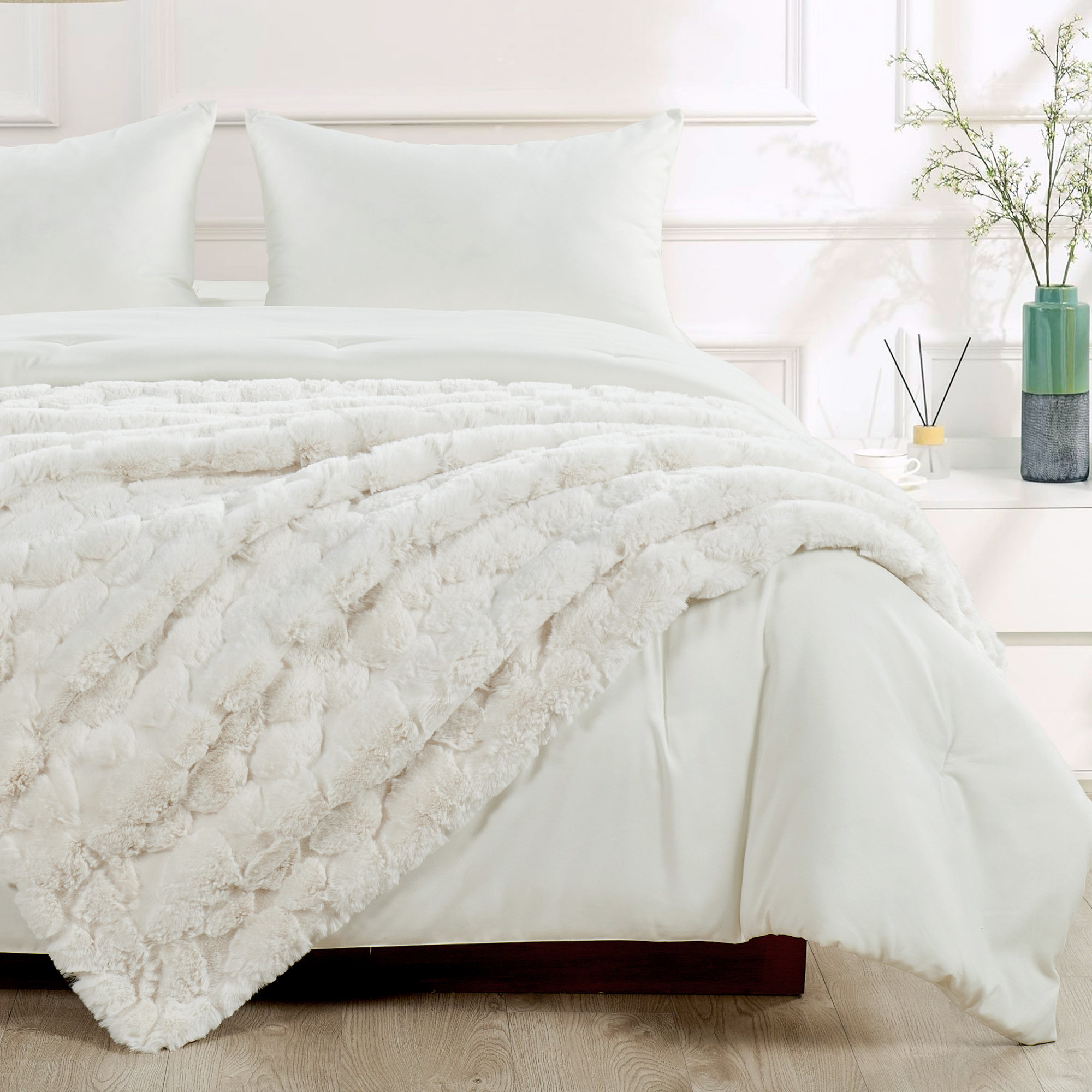 Home Soft Things Cloud Carved Faux Fur Throw Blanket | Wayfair