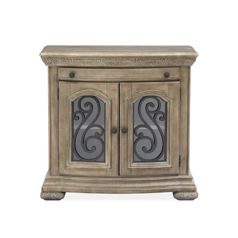 Bachelor Chest