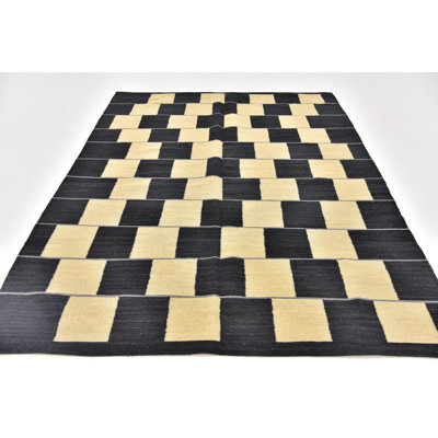 Tapis carré gris foncé Ousley